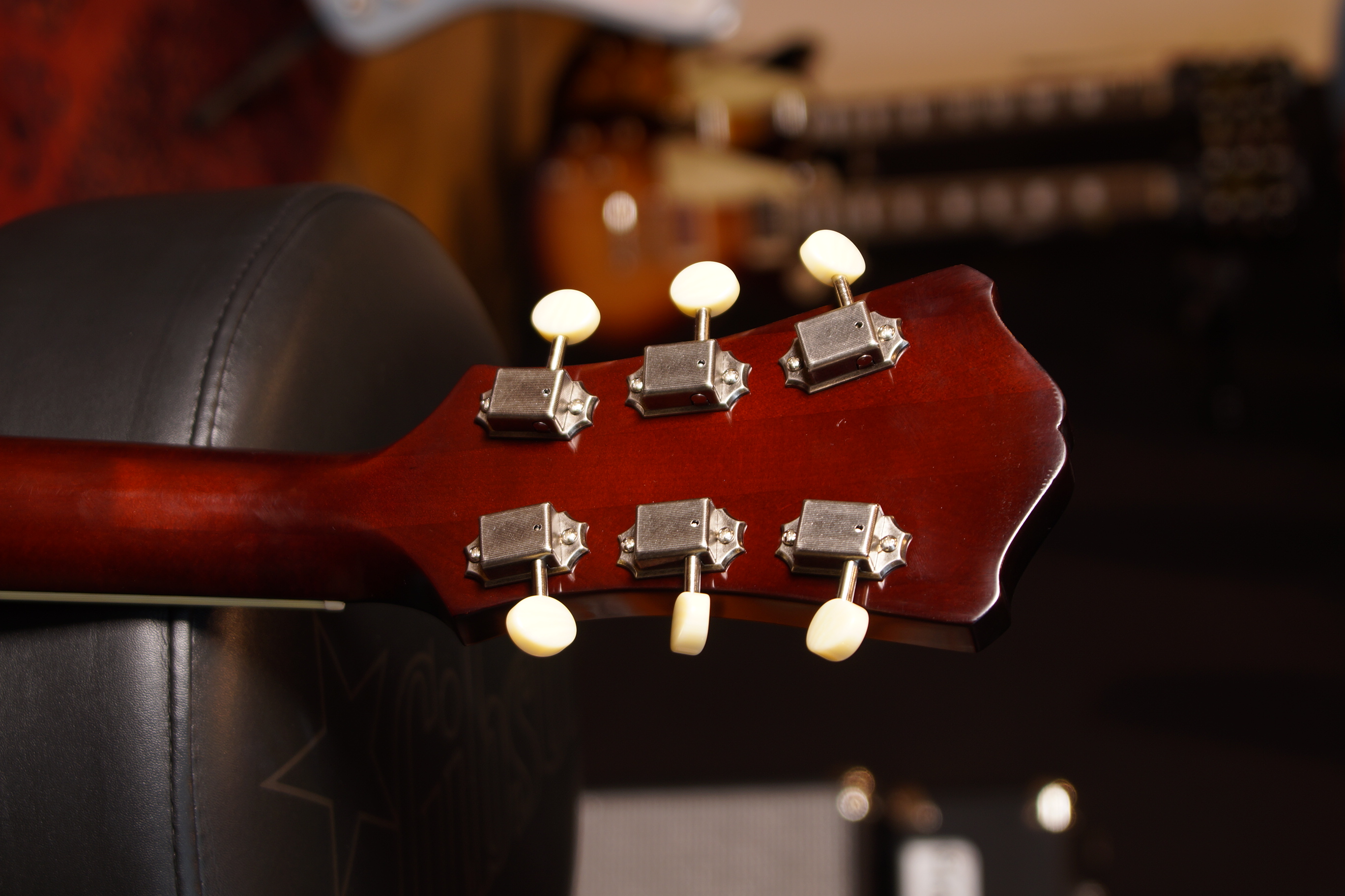 Eastman AR405-P90/TV-SB