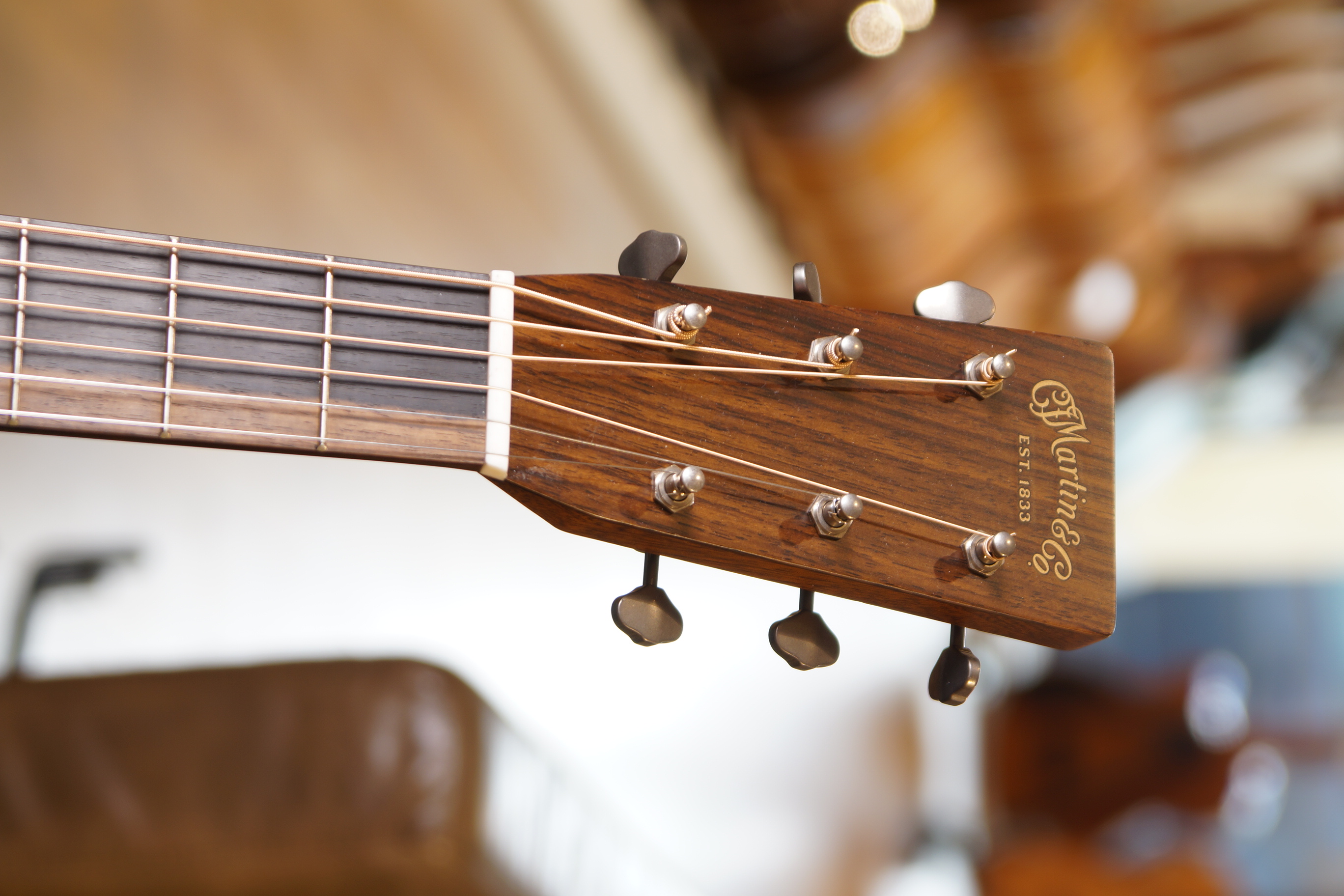 Martin D-28 Street Legend