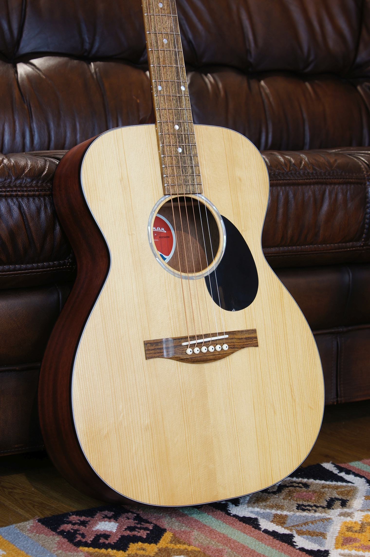 Eastman PCH1-OM natural