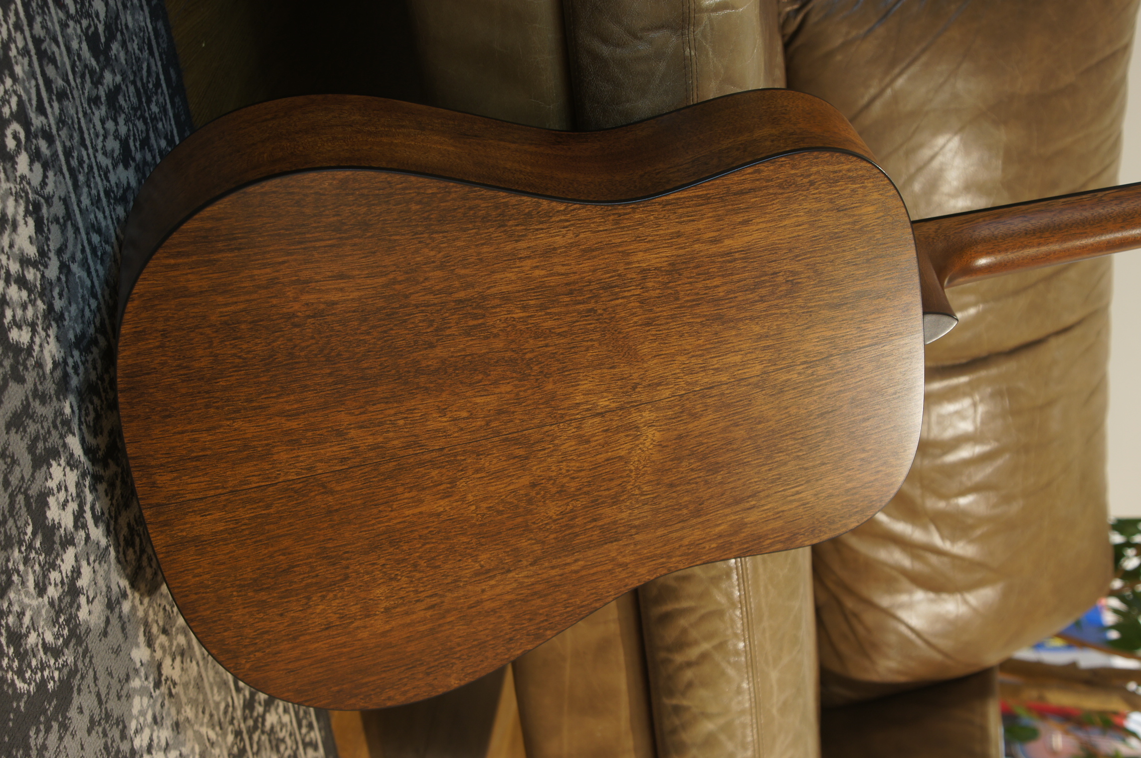 Martin D-18 Street Legend