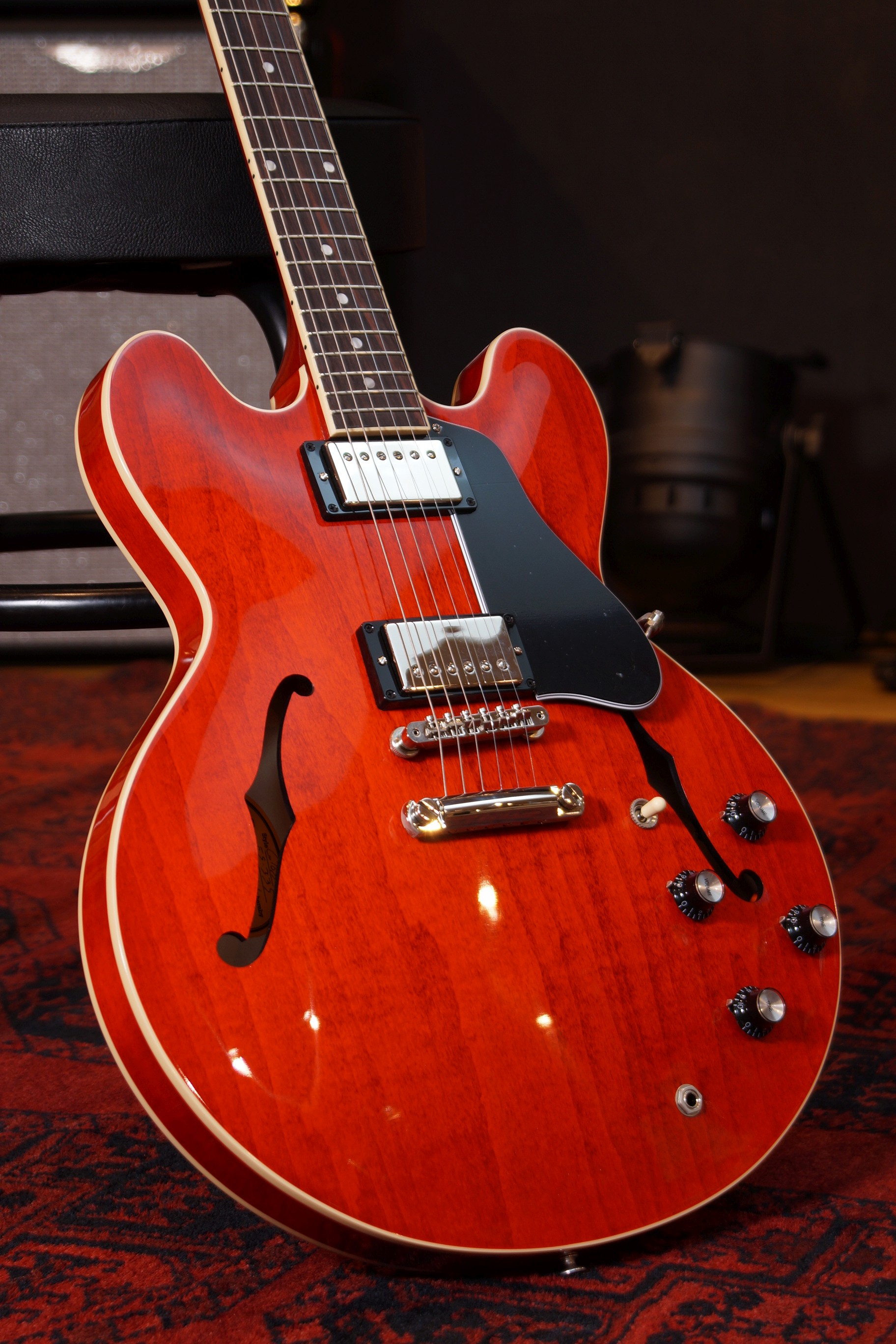Gibson ES-335 DOT Sixties Cherry