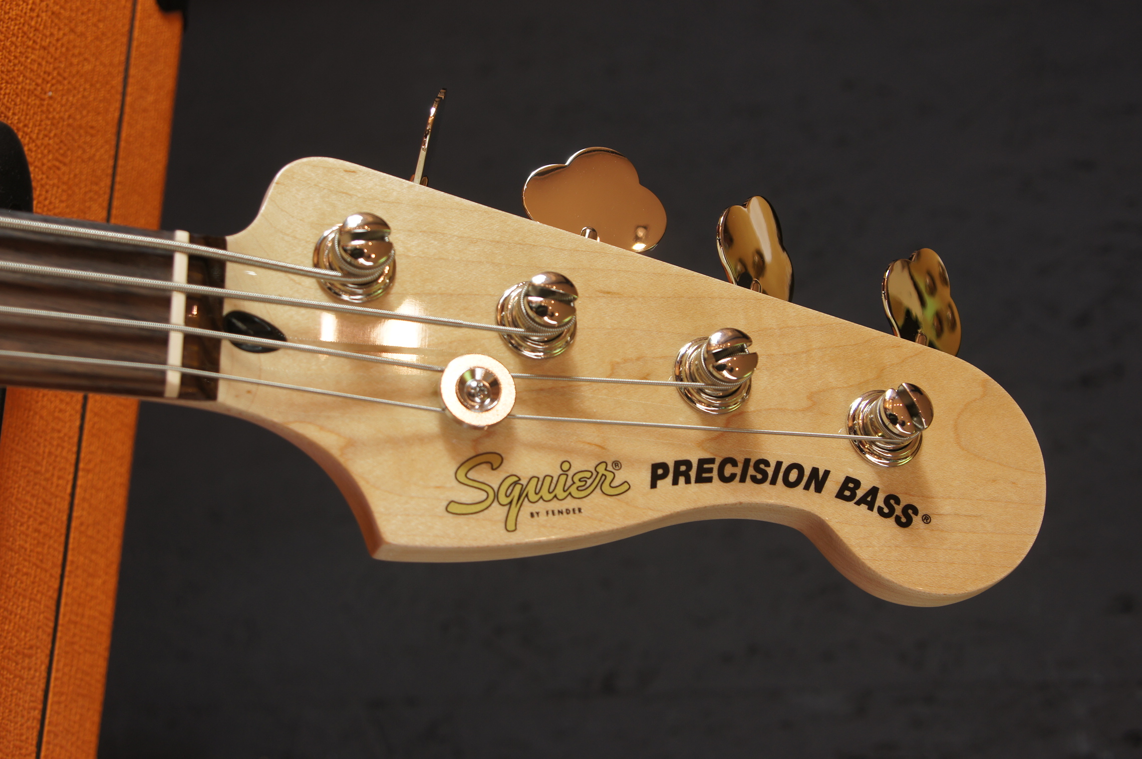 Squier Affinity Series® Precision Bass® PJ Limited Edition