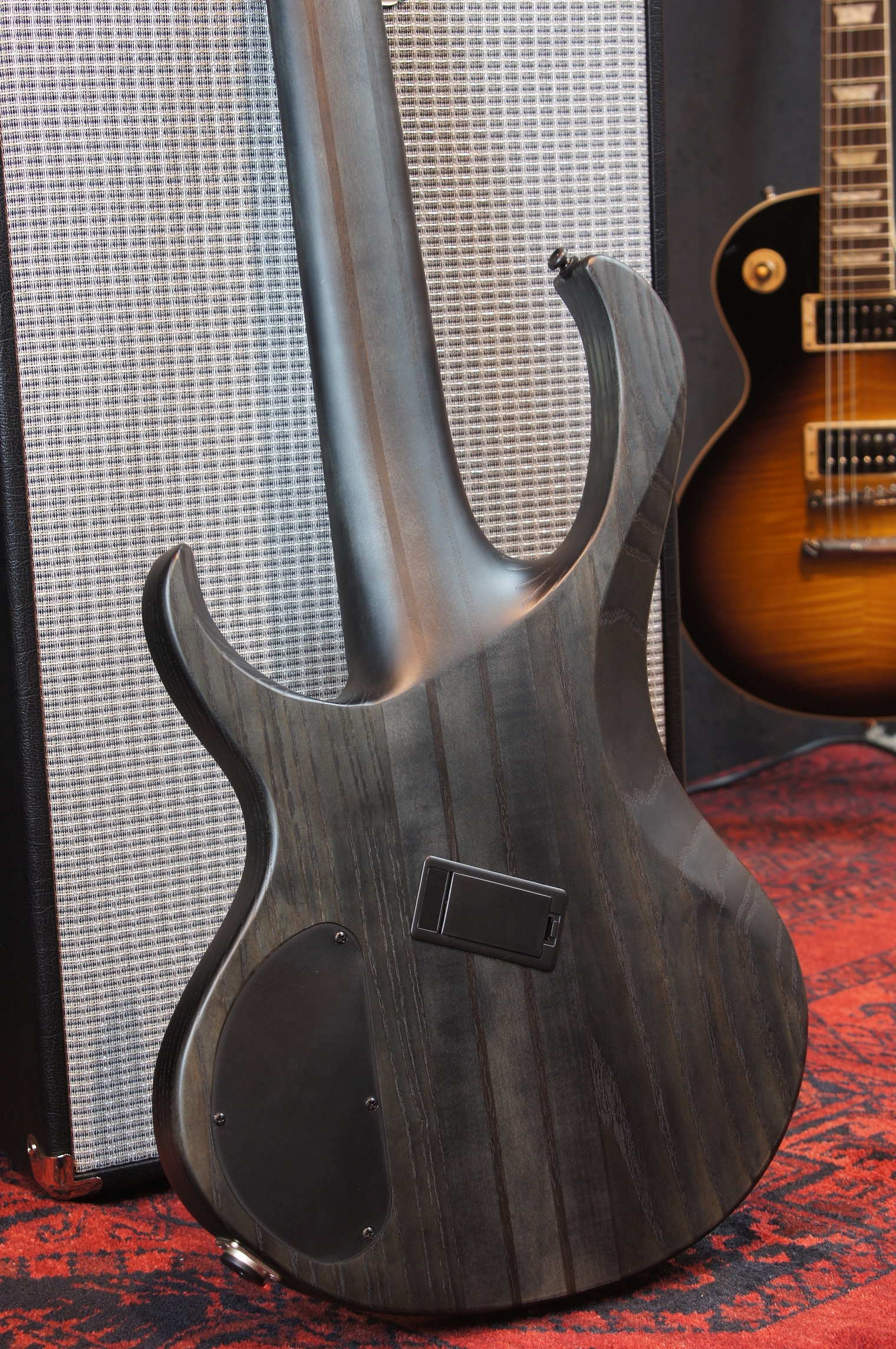 IBANEZ BTB 5-Str Transparent Gray Flat Multi Scale, incl. Case - B-Stock