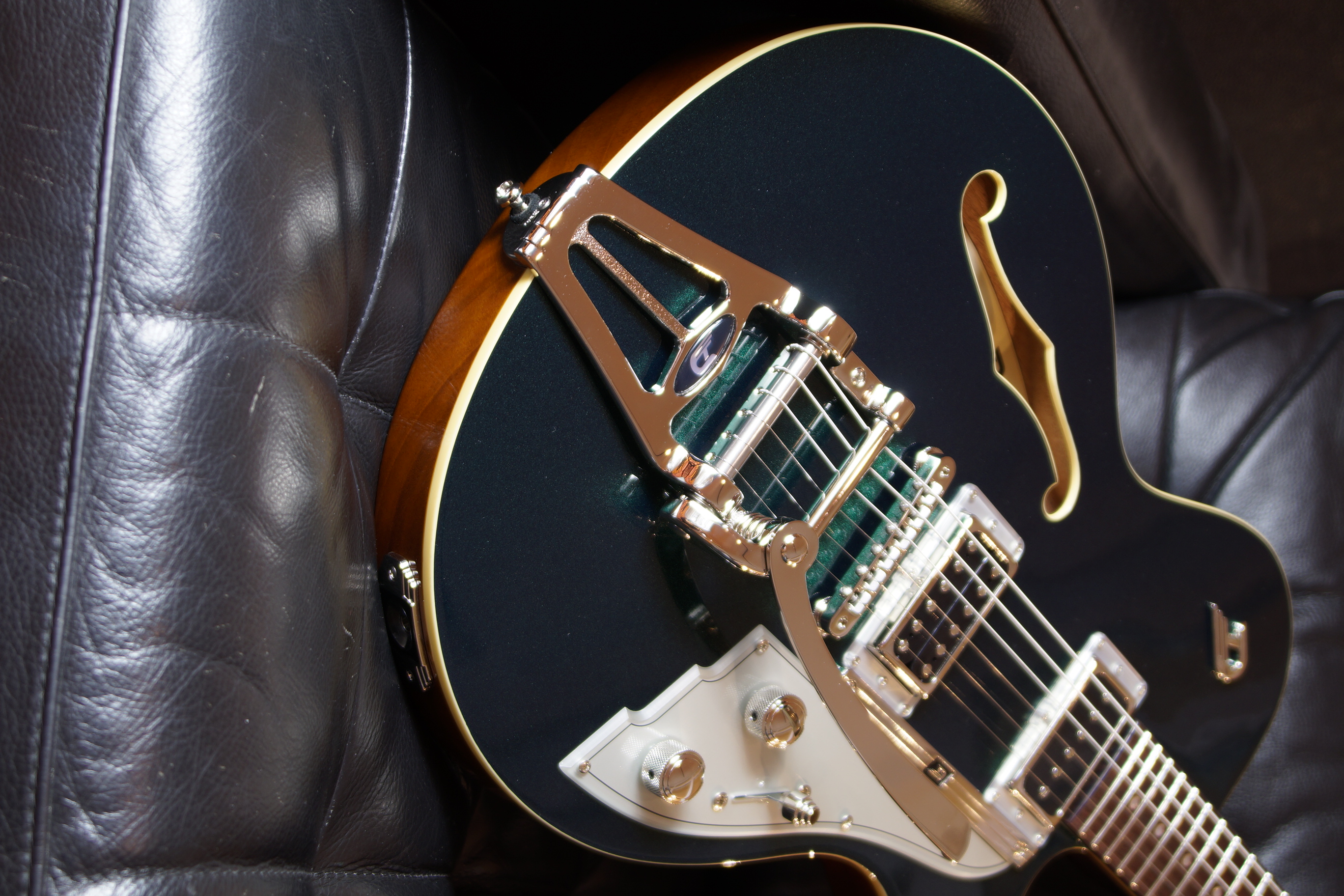 Duesenberg Starplayer CBR Catalina Green inkl. Case