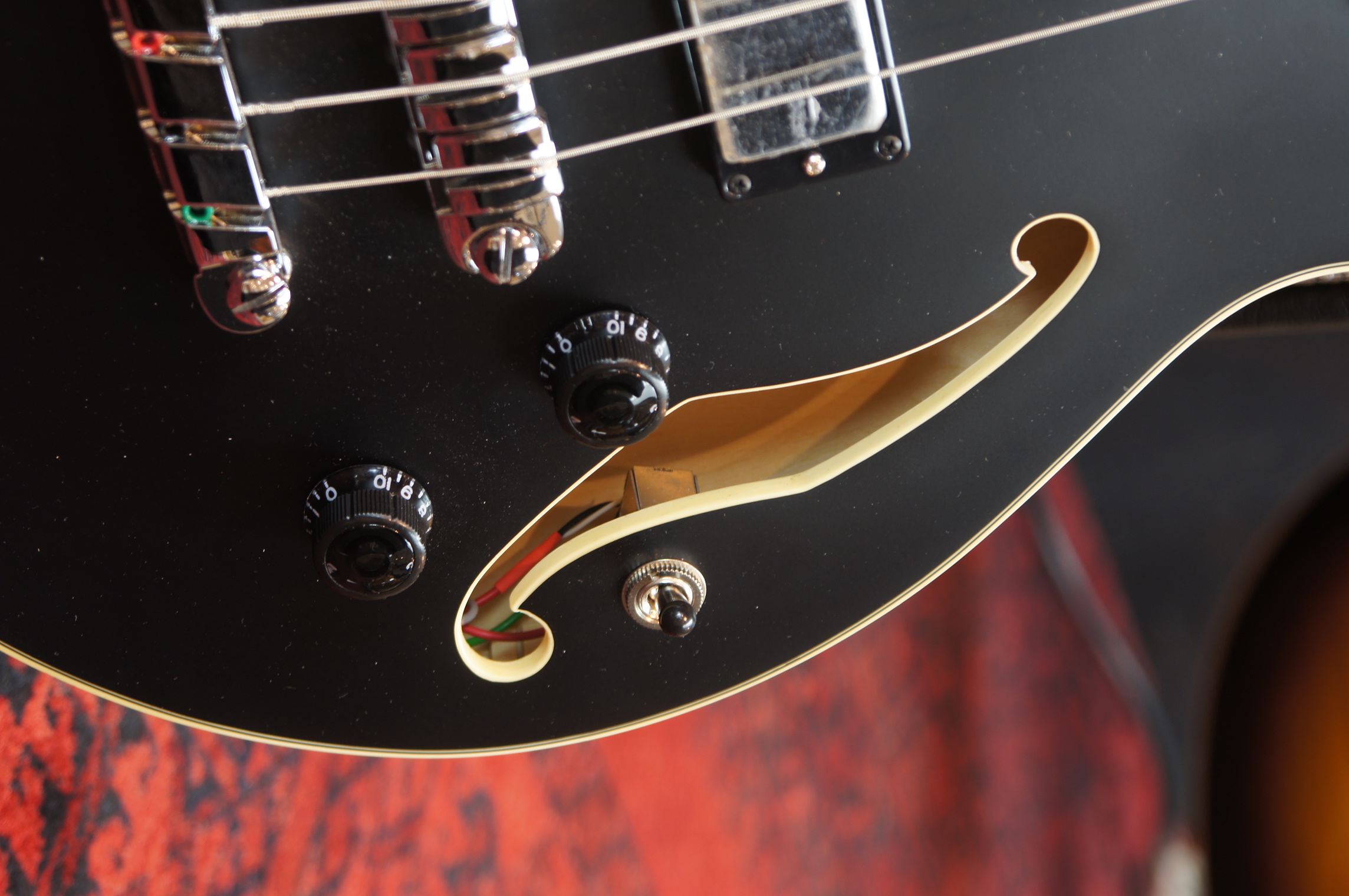 IBANEZ AGB200 Artcore Hollow Body Bass 4-String - Black Flat - B-Ware