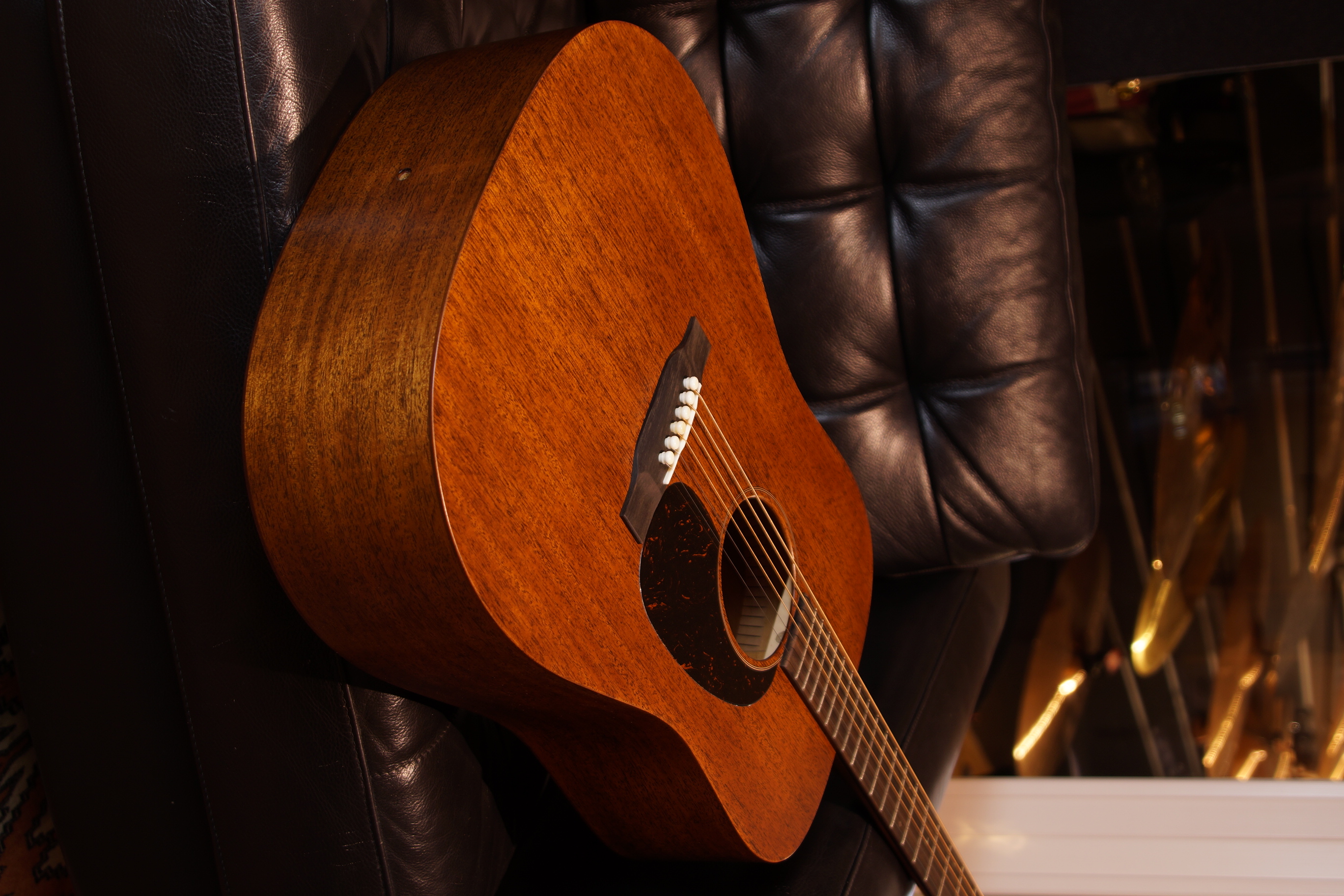 Martin D-17 inklusive Koffer