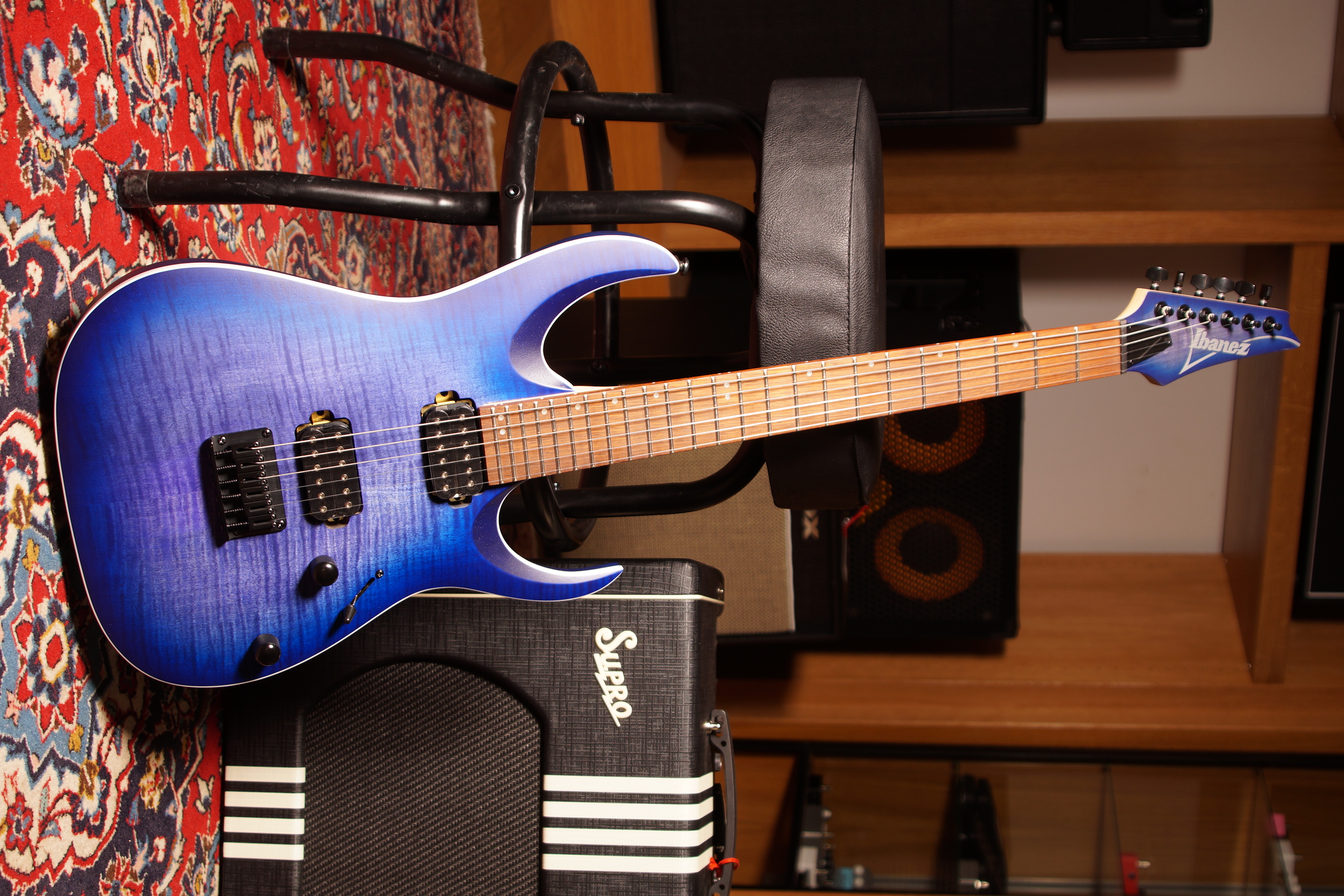 IBANEZ RGA E-Gitarre 6-String - Blue Lagoon Burst Flat