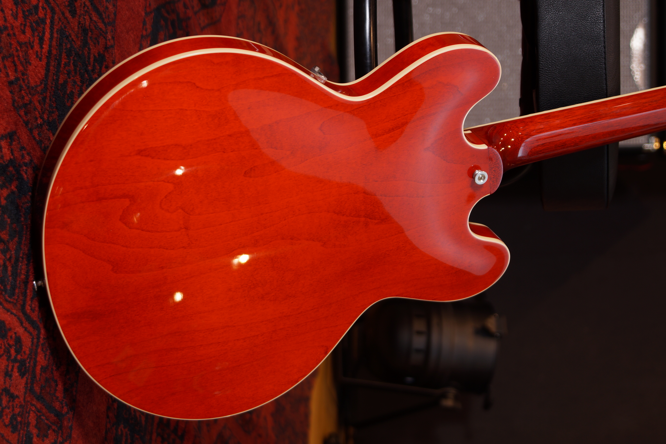 Gibson ES-335 DOT Sixties Cherry