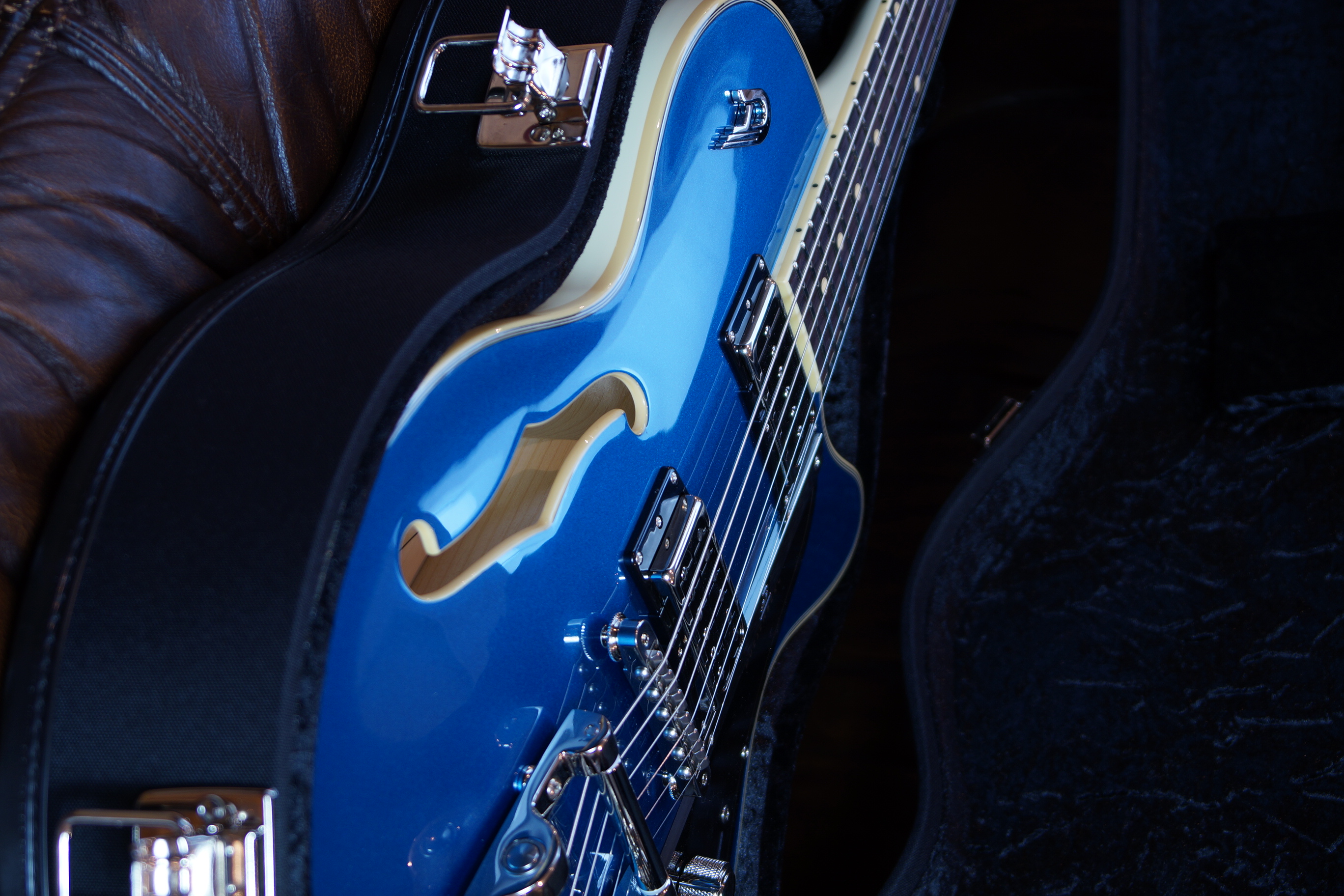 Duesenberg Starplayer TV Duo Tone Catalina Blue B-Stock inkl. Koffer