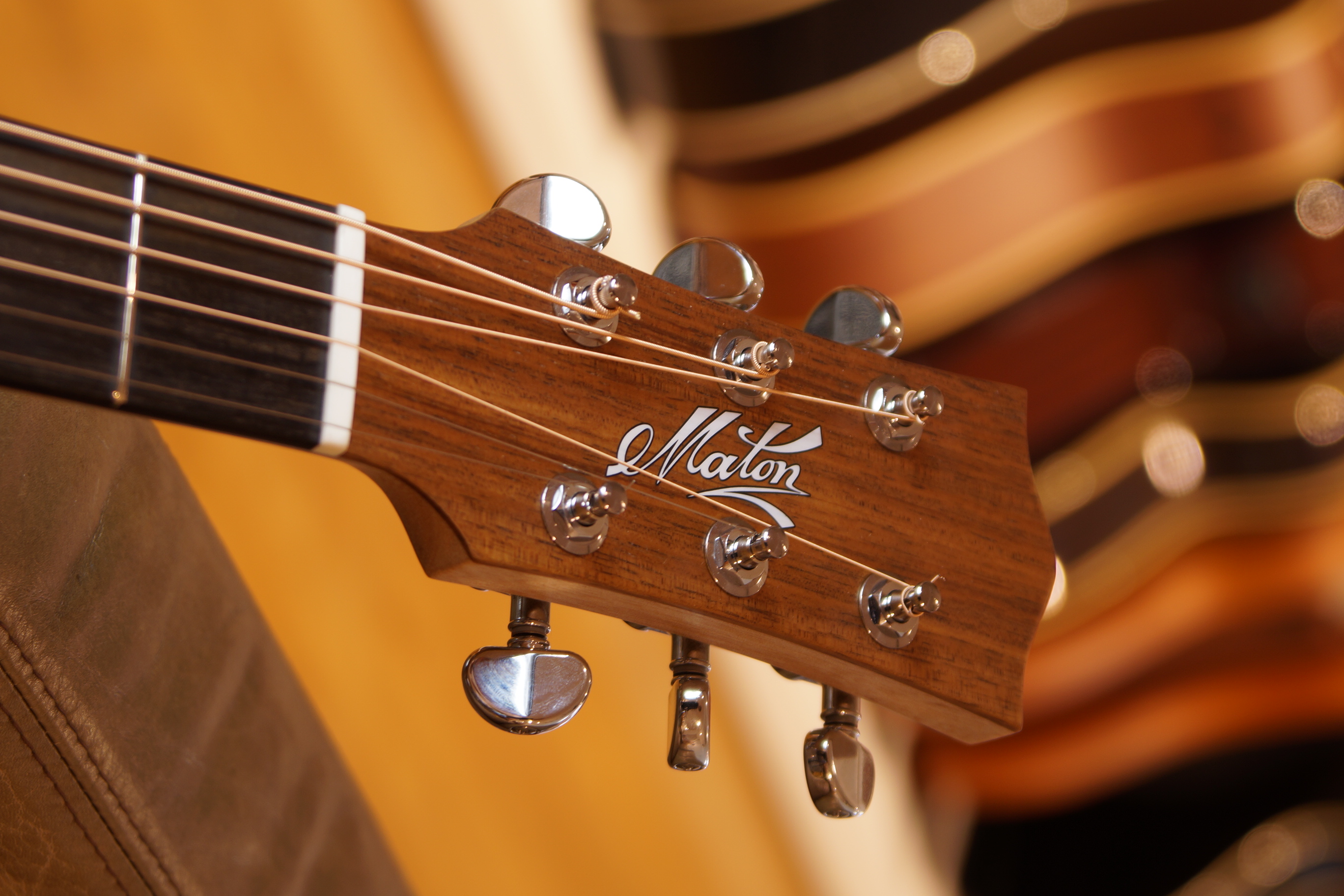 Maton SRS 808 C