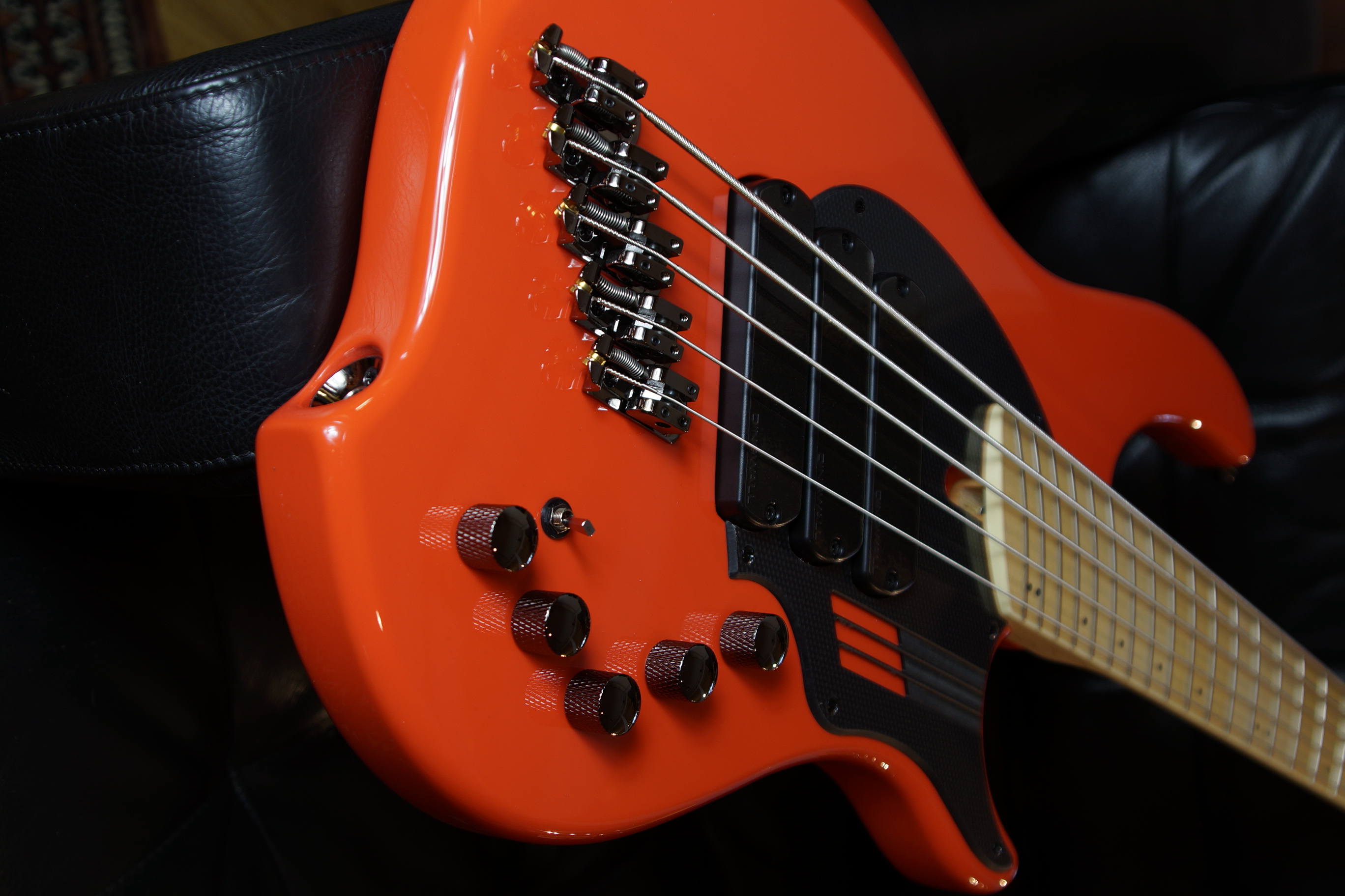 Dingwall NG3 "Nolly" Signature 5-String Fiest Red