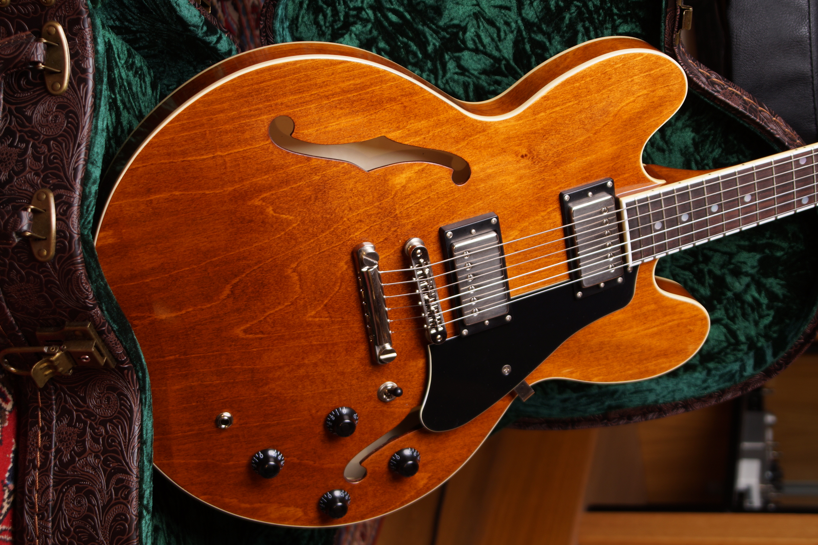 Maybach Capitol 59 Antique Walnut Aged