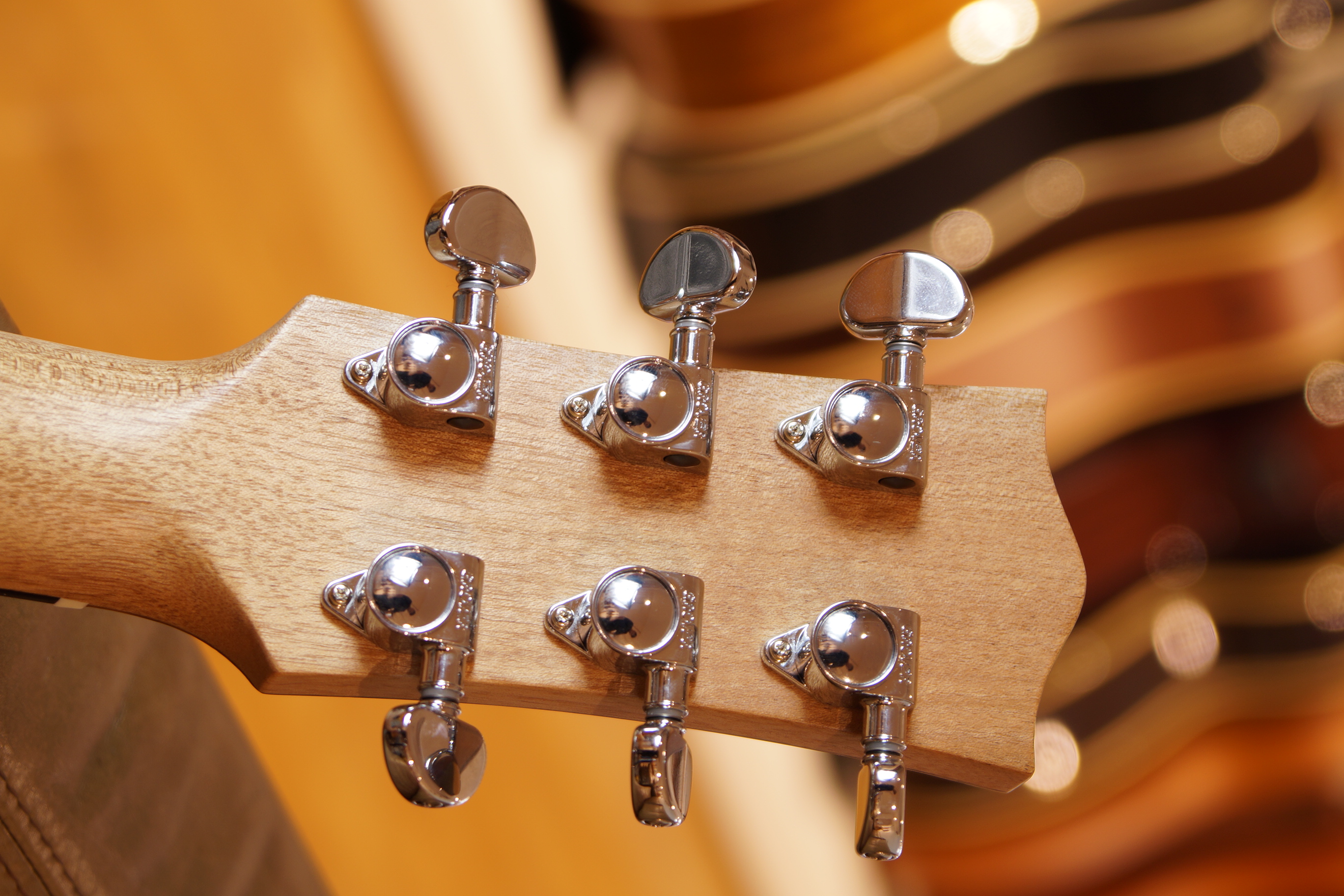 Maton SRS 808 C