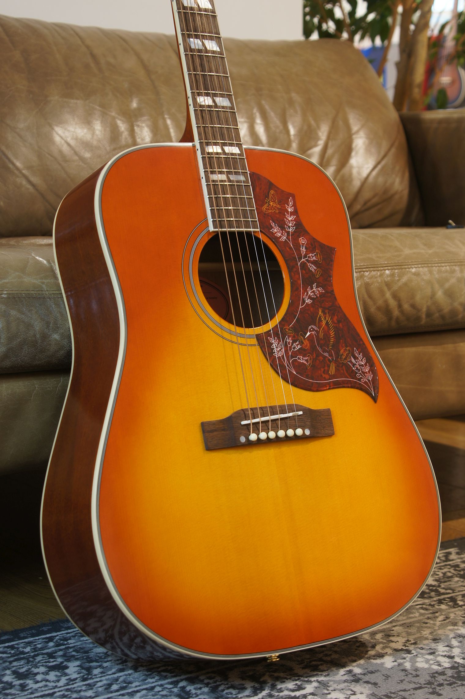 Epiphone Hummingbird Aged Cherry Sunburst Gloss