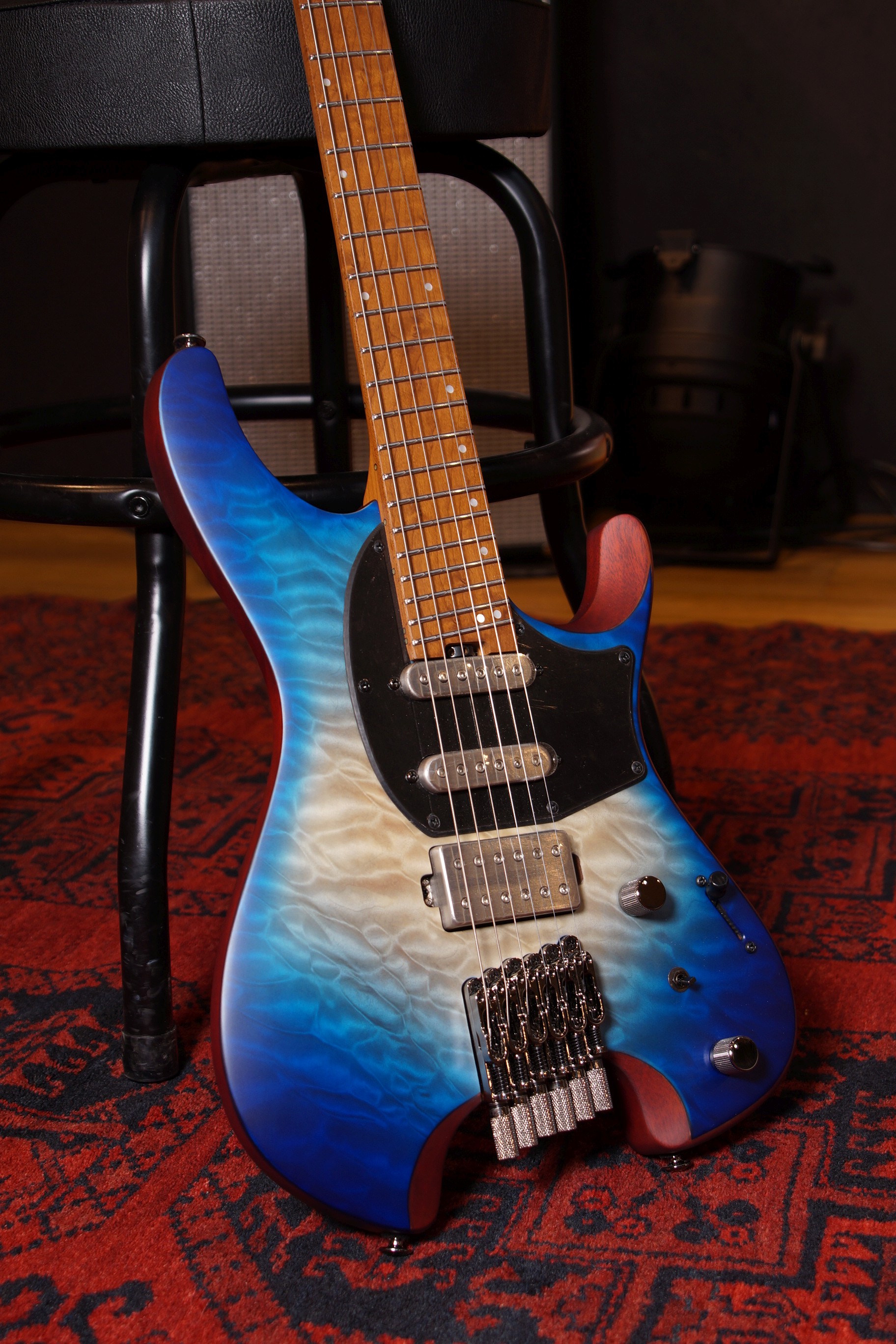 Ibanez QX54QM-BSM Quest Series E-Gitarre 6 String - Blue Sphere Burst Matte + Gigbag - B-Stock