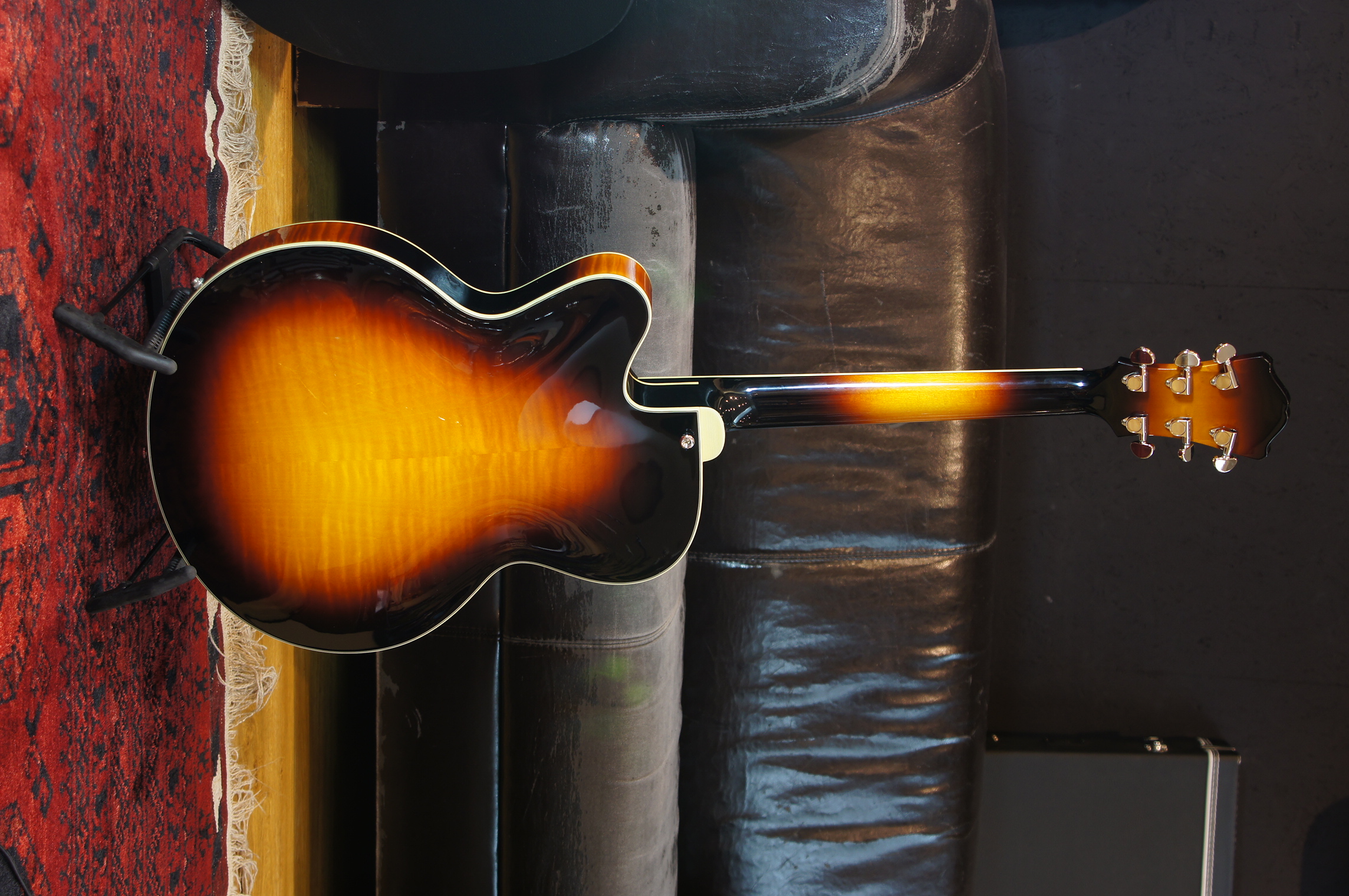 Eastman AR503CE Archtop Sunburst
