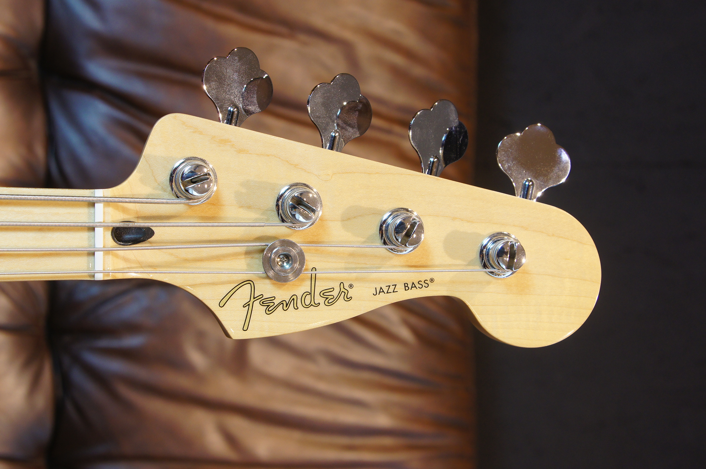 Fender Player Series Jazz Bass MN 3-color Sunburst