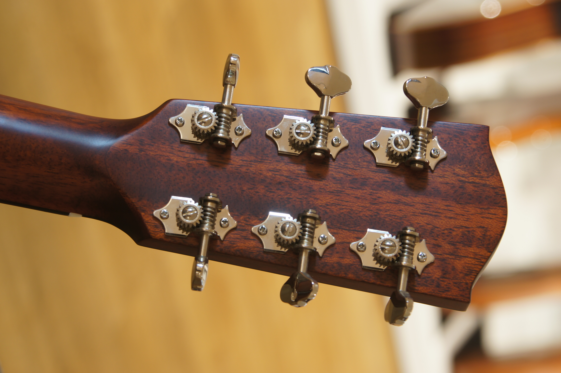 Eastman E1SS Deluxe Sunburst