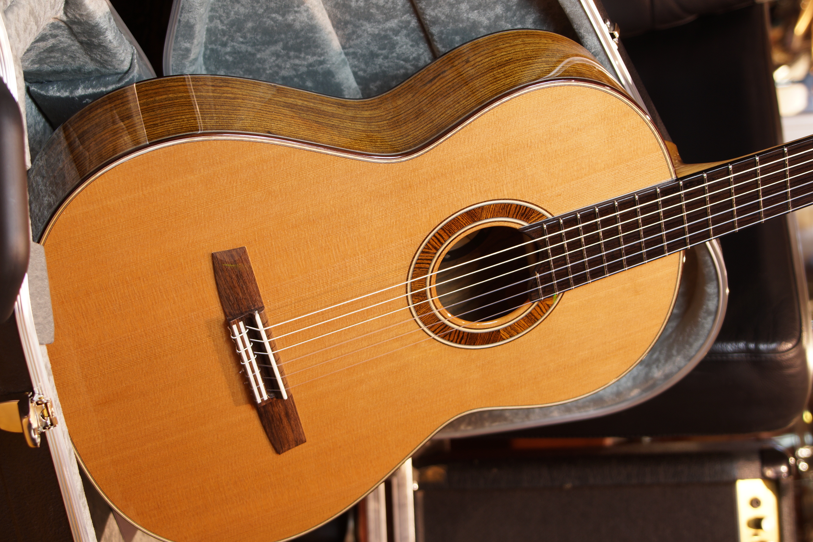 Hanika 58 BC Bocote / Ceder inklusive Koffer