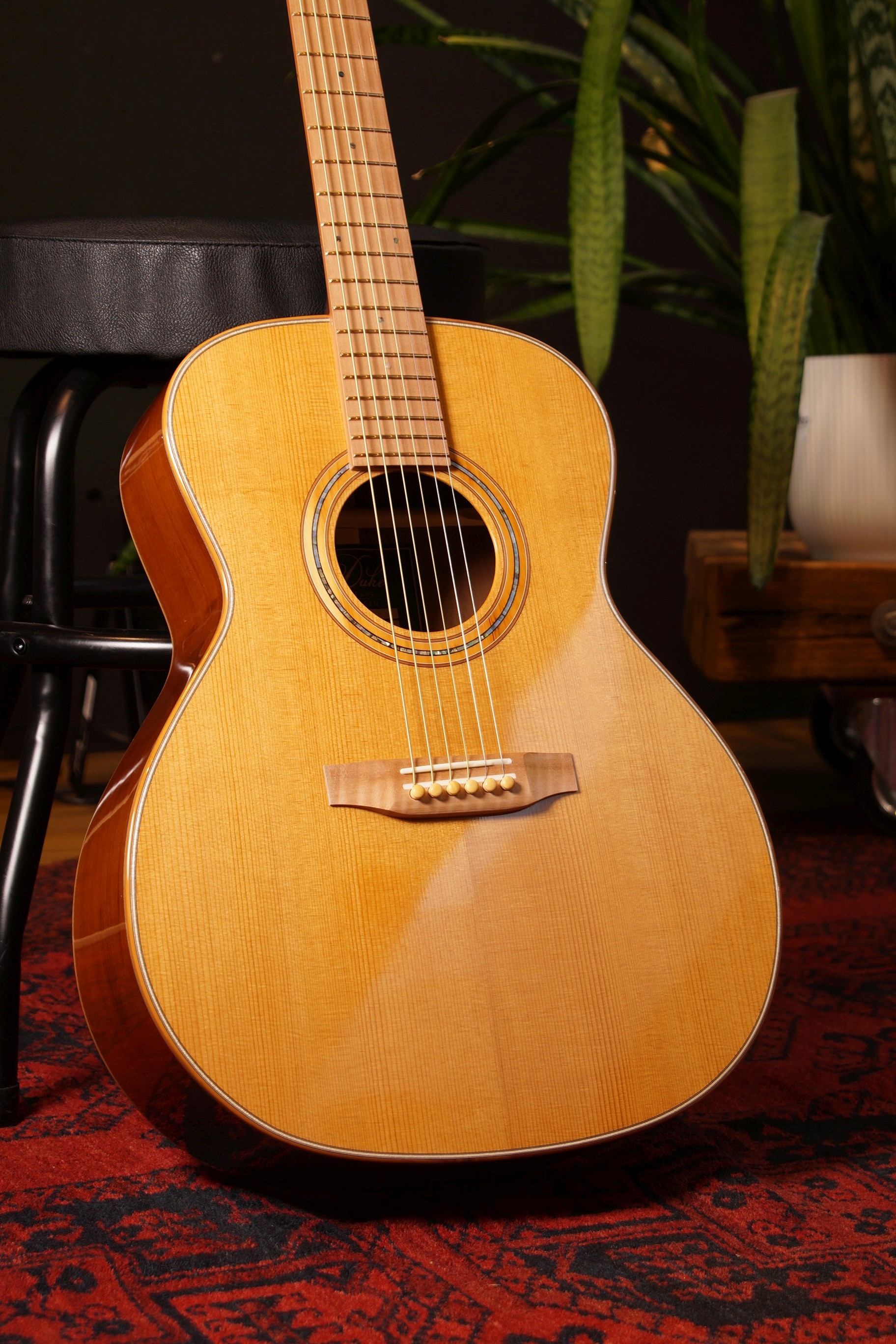 Duke GCr-ELT-Solid incl. Case